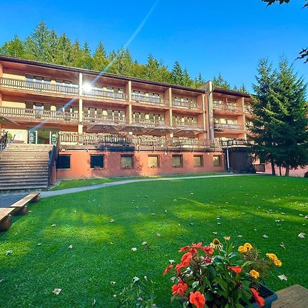 Horsky Hotel Podjavornik Papradno Eksteriør bilde